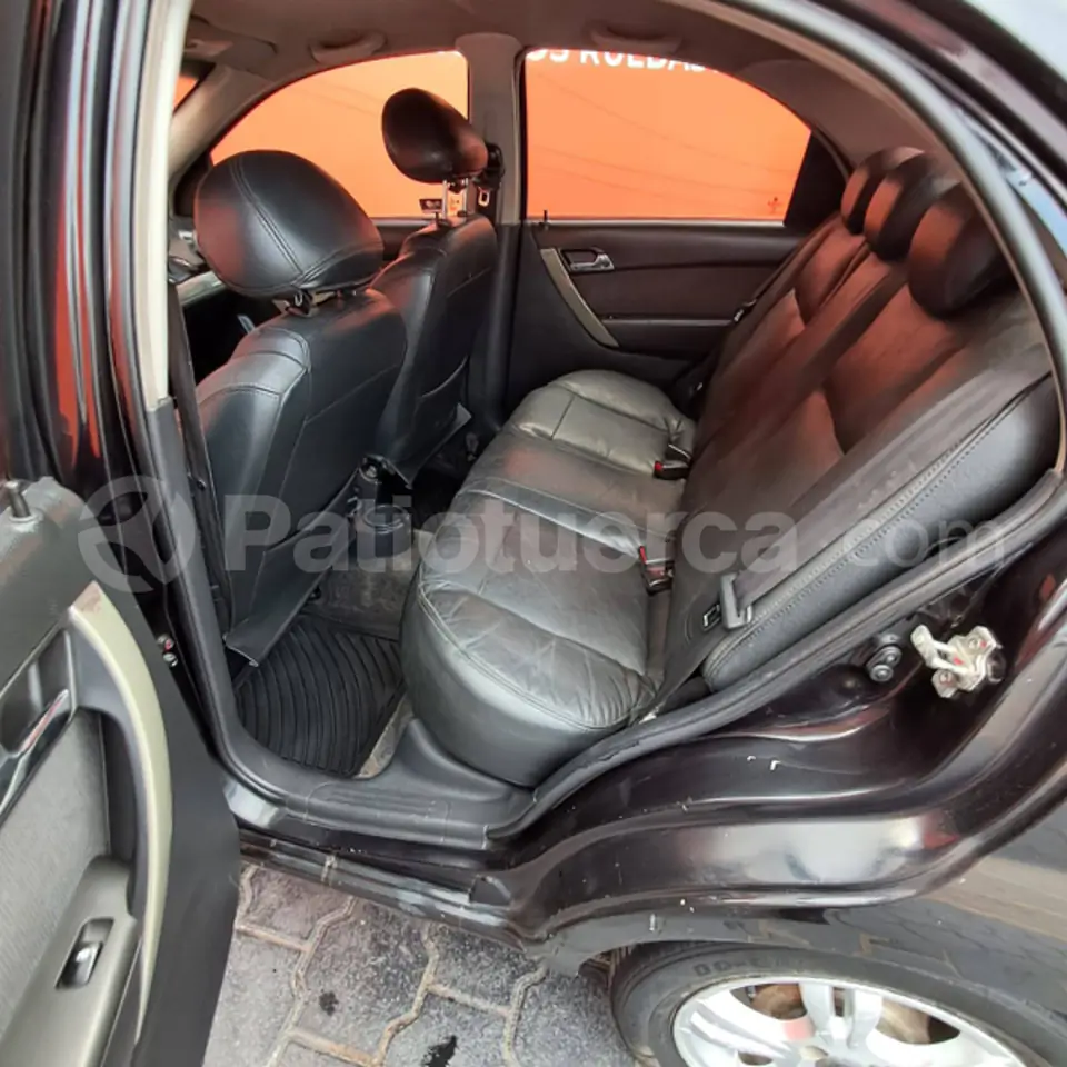 Foto 7 de Chevrolet Aveo Emotion