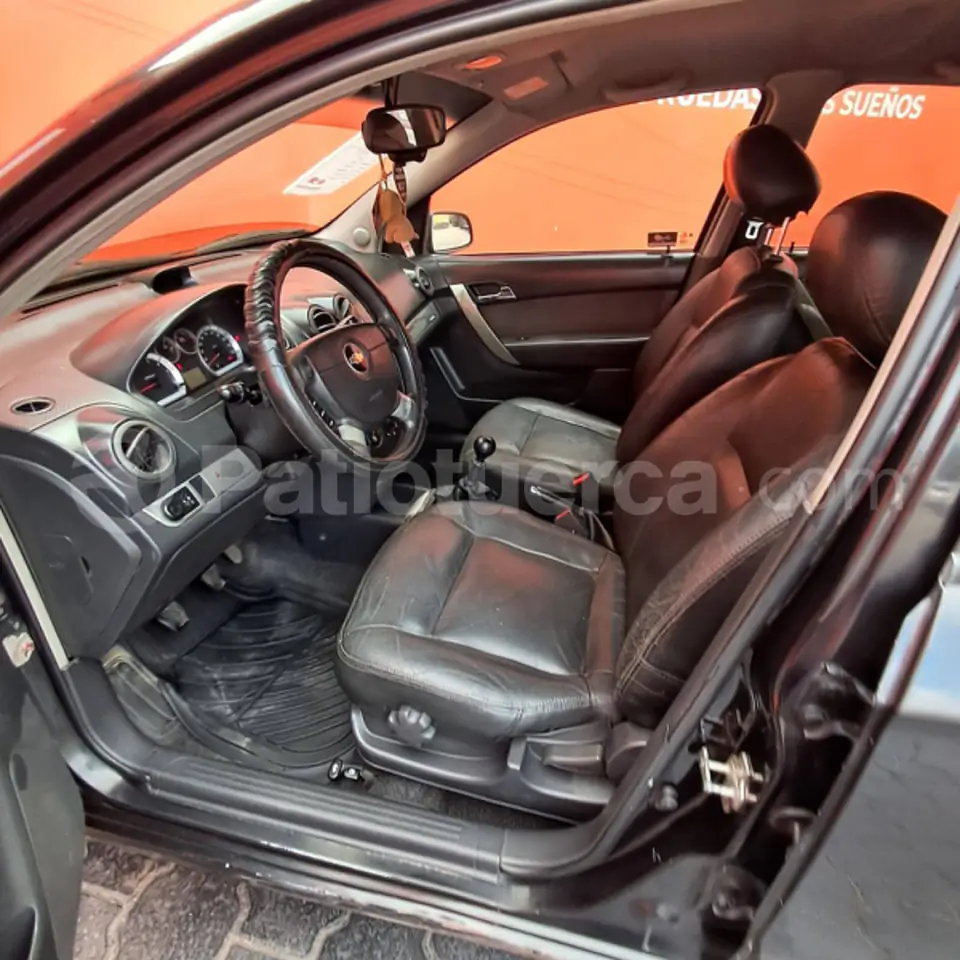 Foto 9 de Chevrolet Aveo Emotion