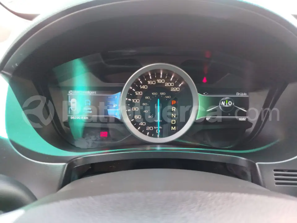 Foto 8 de Ford Explorer XLT