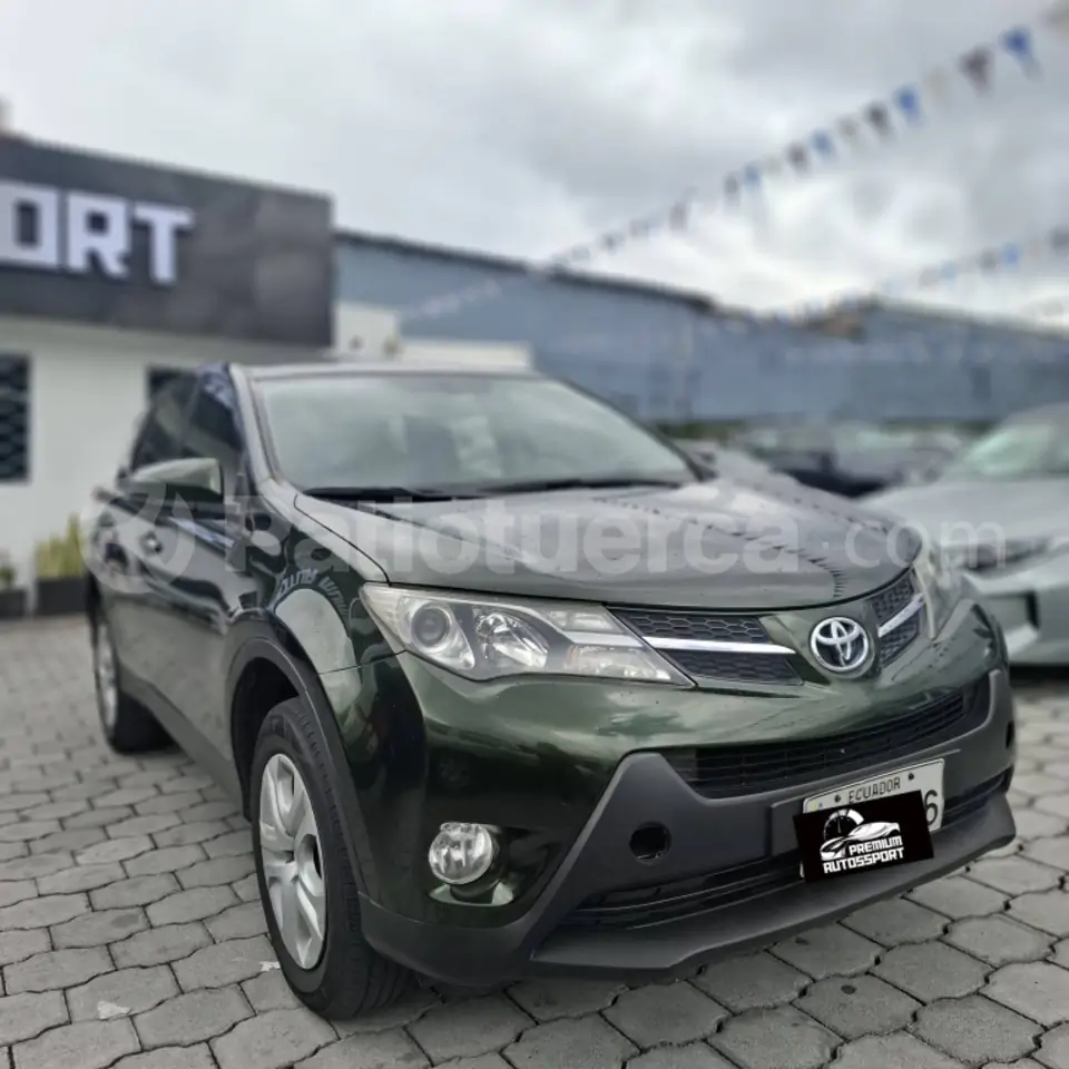 Foto 1 de Toyota NEW RAV 4