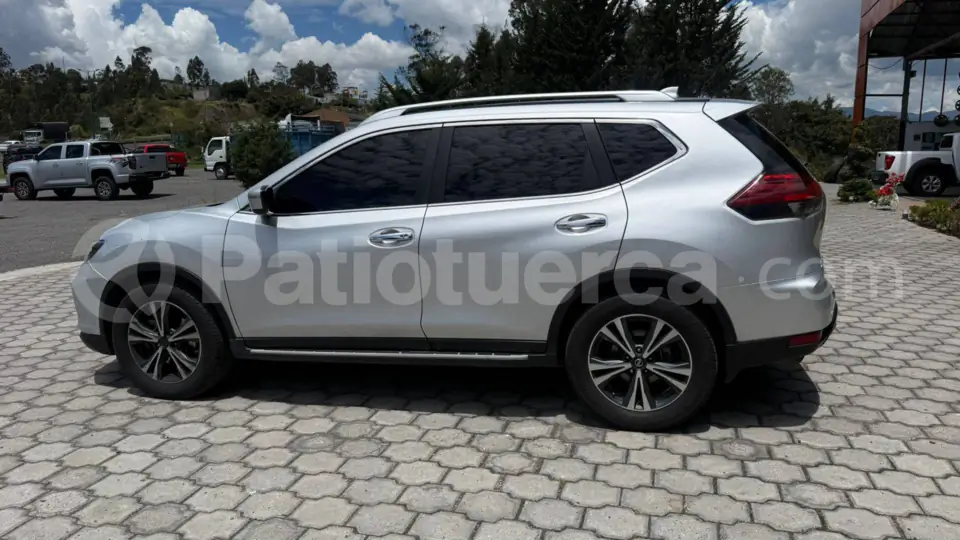 Foto 5 de Nissan xtrail  Advance