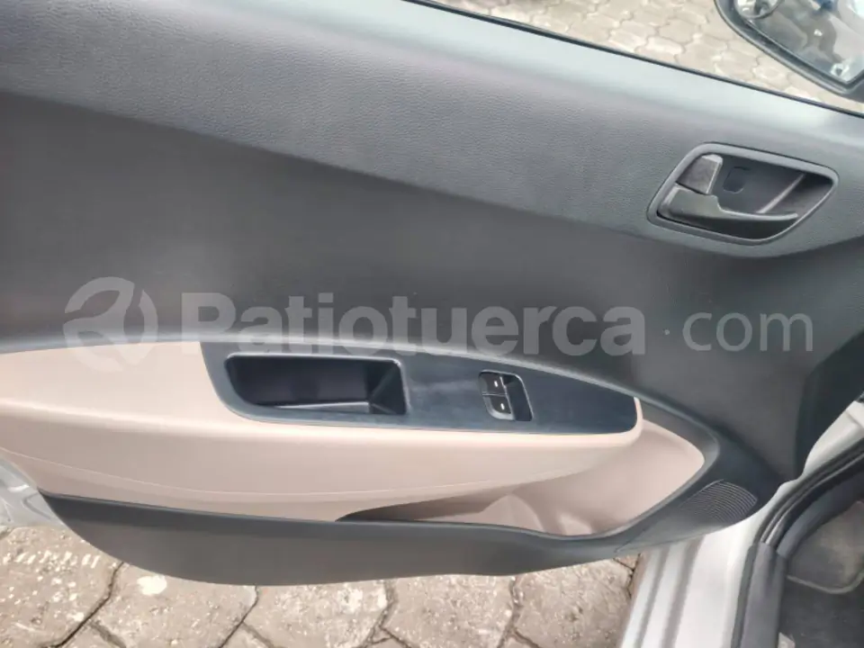 Foto 4 de Hyundai Grand I10 HB