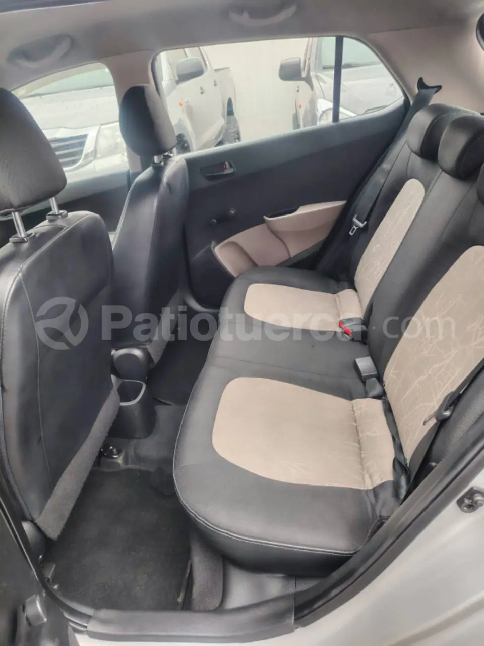 Foto 7 de Hyundai Grand I10 HB