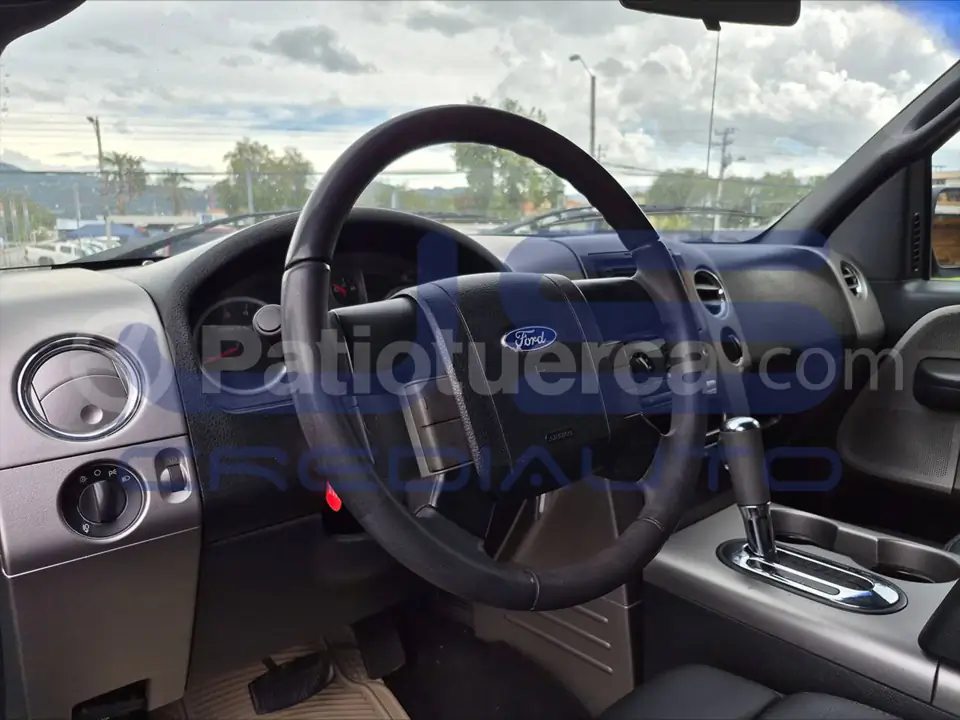 Foto 9 de Ford F150 XLT 4X4