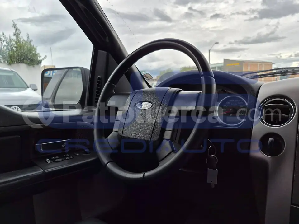 Foto 12 de Ford F150 XLT 4X4
