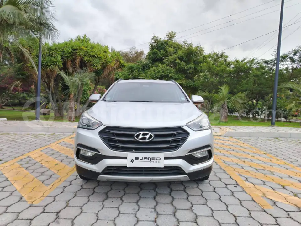 Foto 2 de Hyundai Santa Fe 4x2