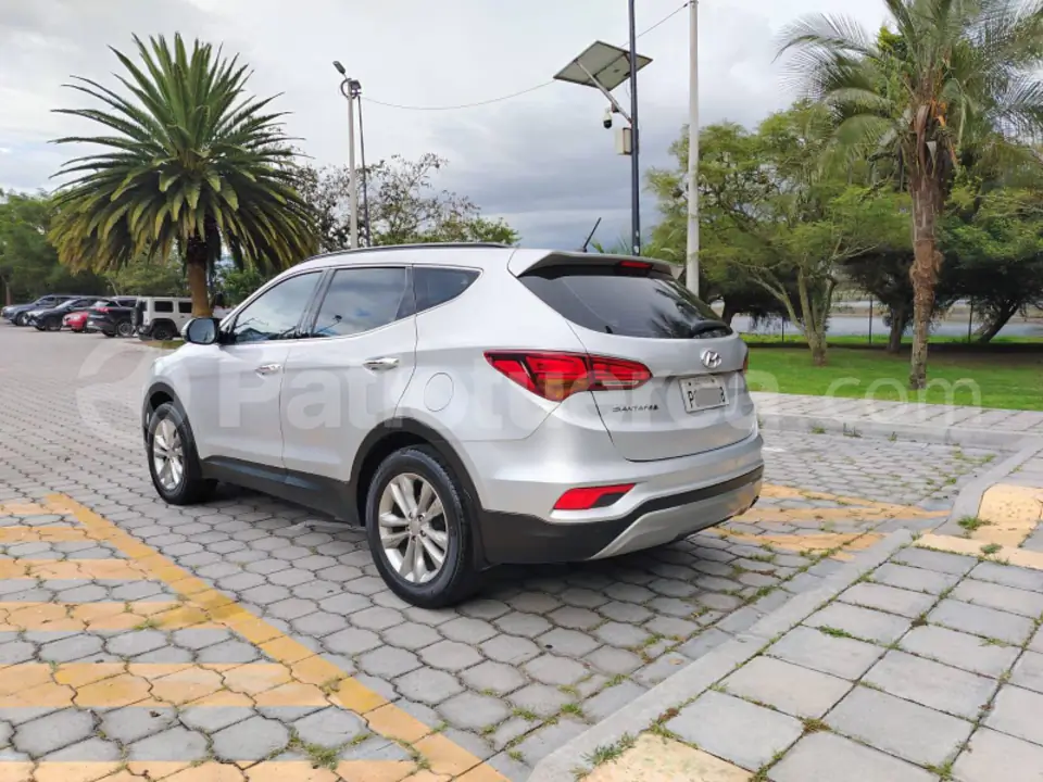 Foto 4 de Hyundai Santa Fe 4x2