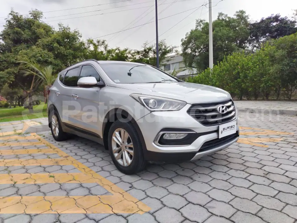 Foto 8 de Hyundai Santa Fe 4x2