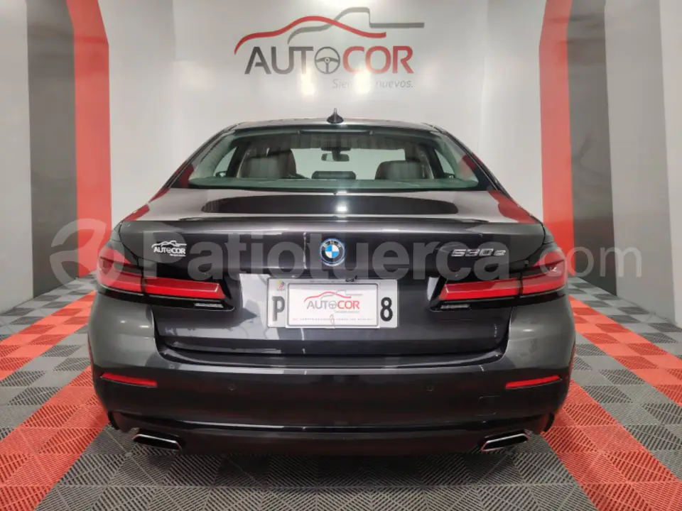 Foto 6 de BMW 530e