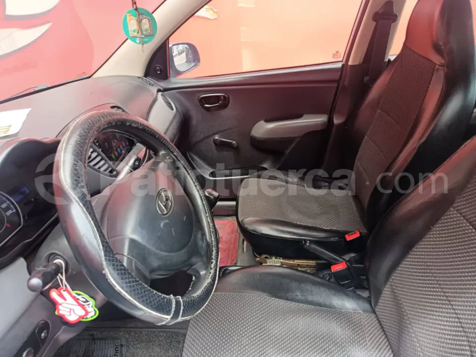 Foto 8 de Hyundai i10