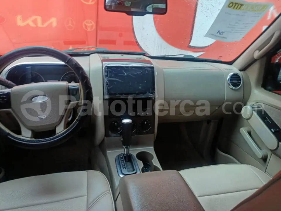 Foto 7 de Ford Explorer