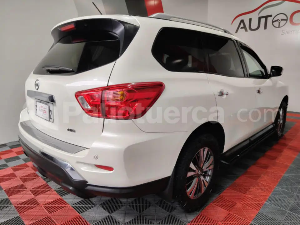 Foto 7 de Nissan Pathfinder Advance