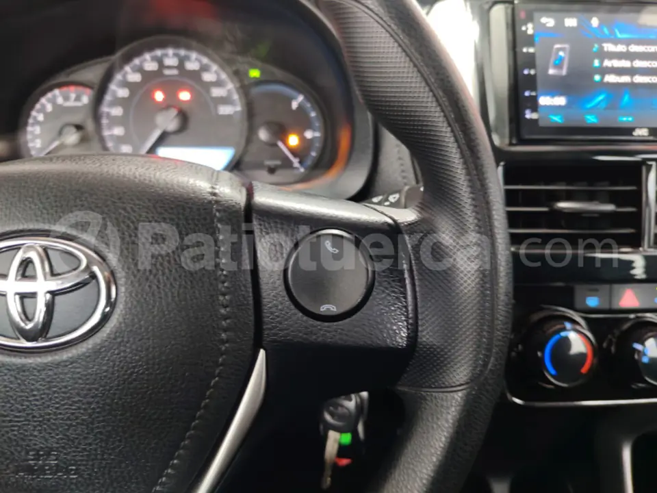 Foto 13 de Toyota Yaris