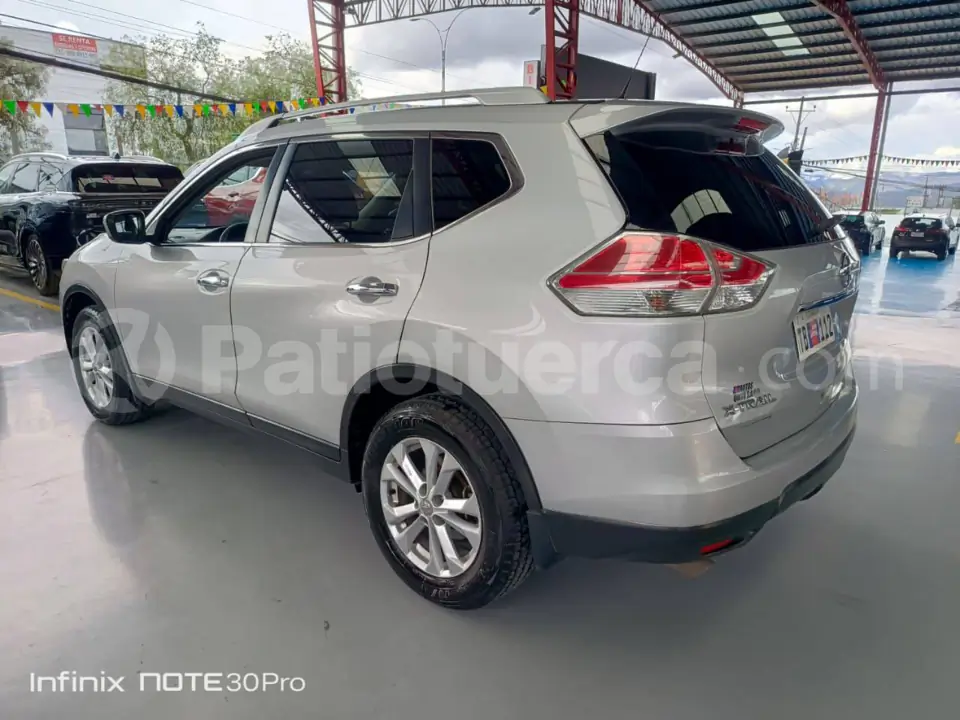Foto 2 de Nissan X-Trail Sense