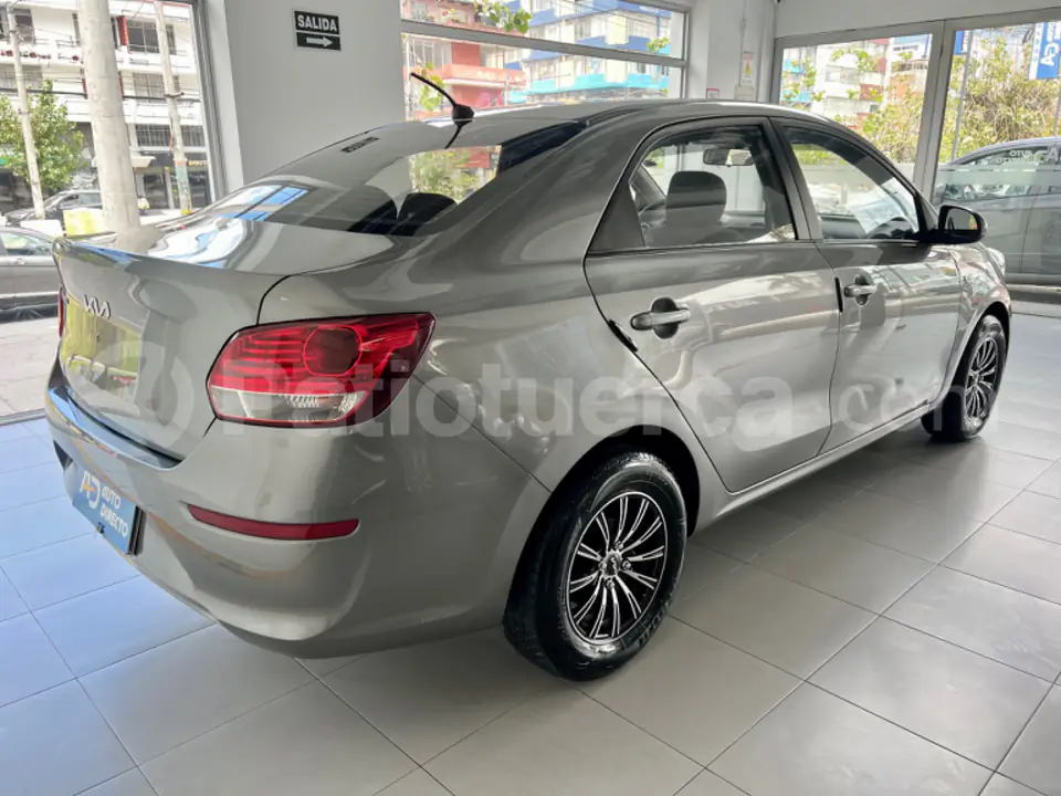 Foto 3 de Kia Soluto LX