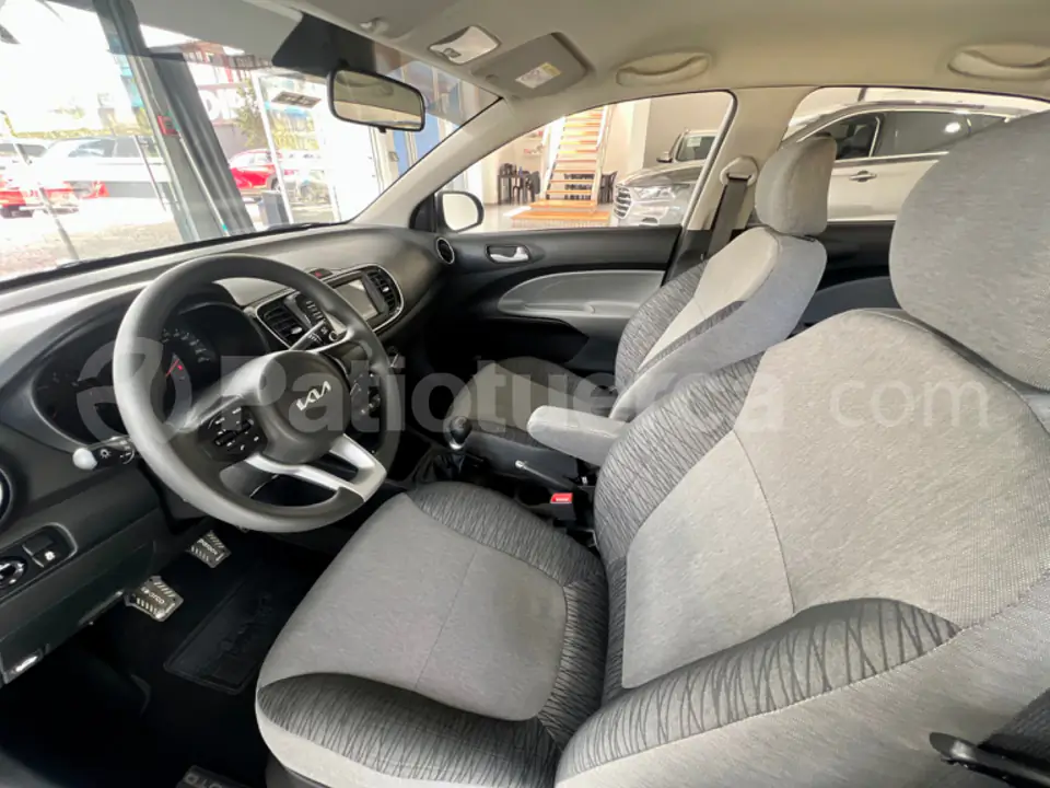 Foto 7 de Kia Soluto LX