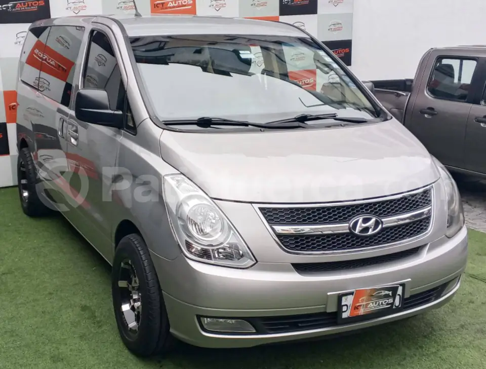 Foto 3 de Hyundai H1 12 pasajeros