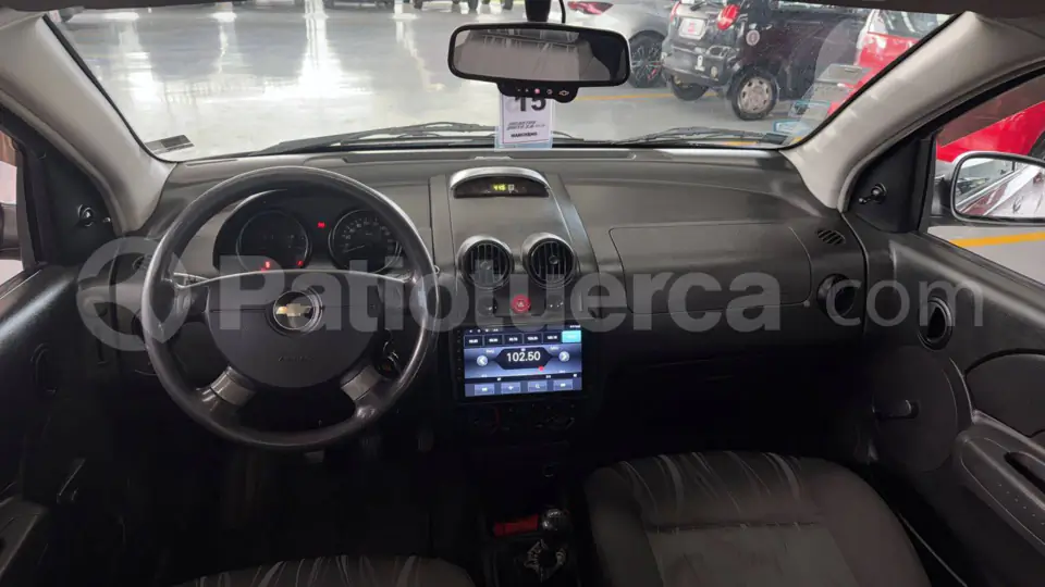 Foto 7 de Chevrolet Aveo Family