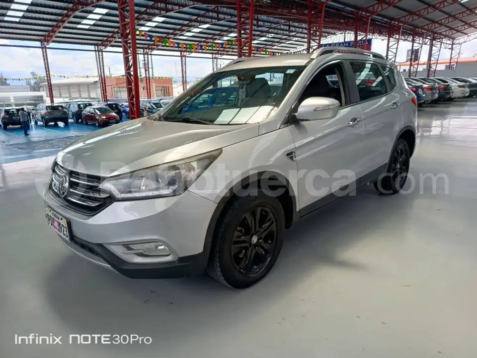 Foto 2 de DongFeng AX7
