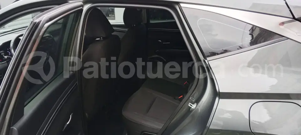 Foto 12 de Hyundai TUCSON NX4E GL