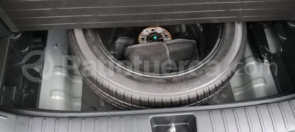 Foto 14 de Hyundai TUCSON NX4E GL