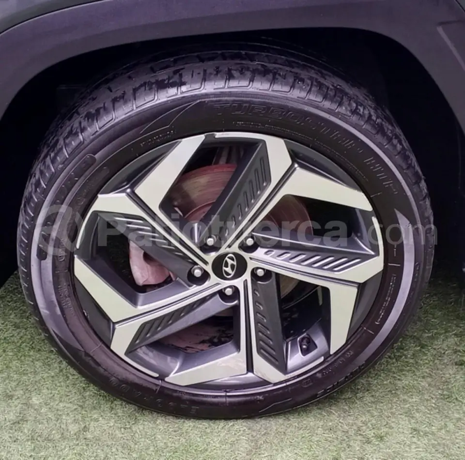 Foto 15 de Hyundai TUCSON NX4E GL