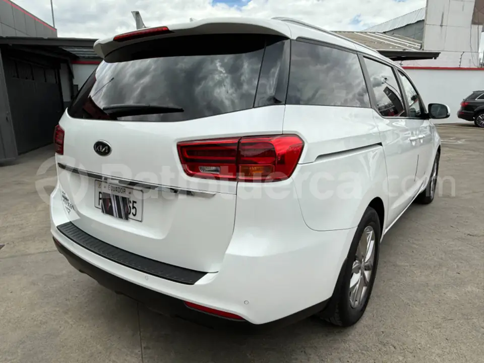 Foto 5 de Kia Grand Carnival