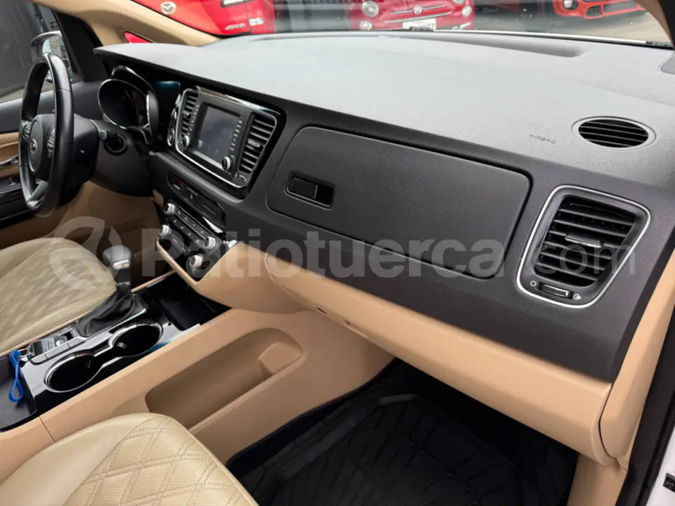 Foto 12 de Kia Grand Carnival