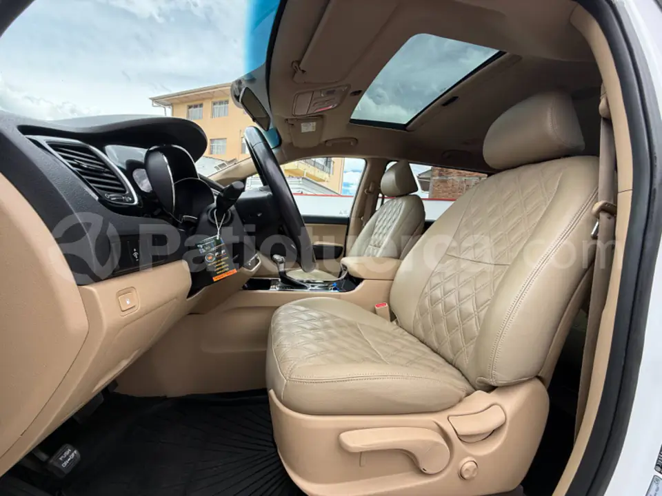 Foto 14 de Kia Grand Carnival