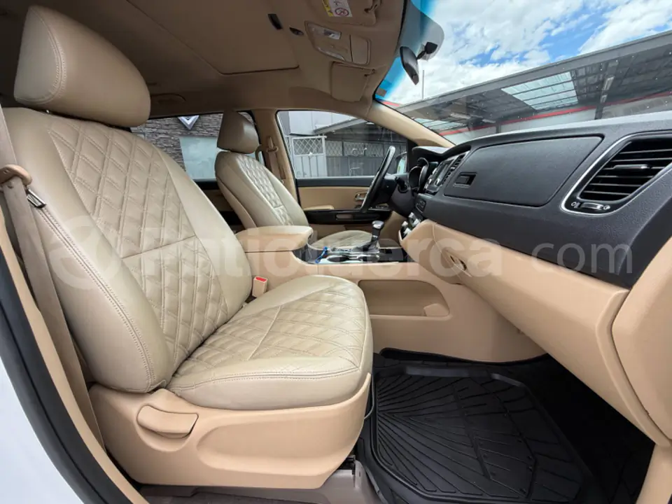 Foto 16 de Kia Grand Carnival