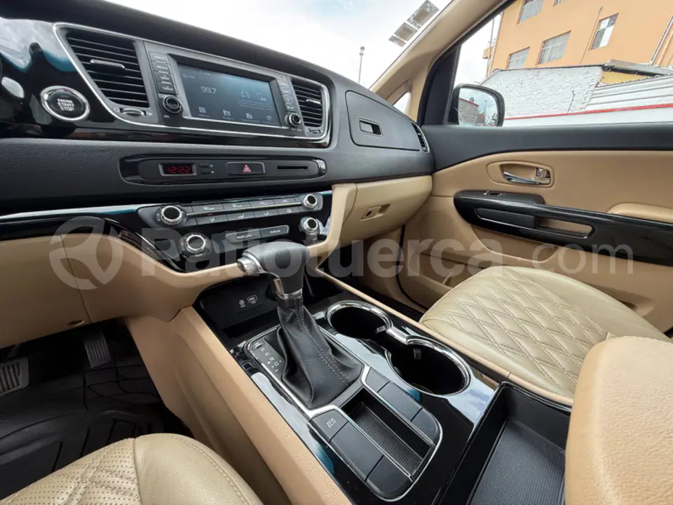 Foto 17 de Kia Grand Carnival