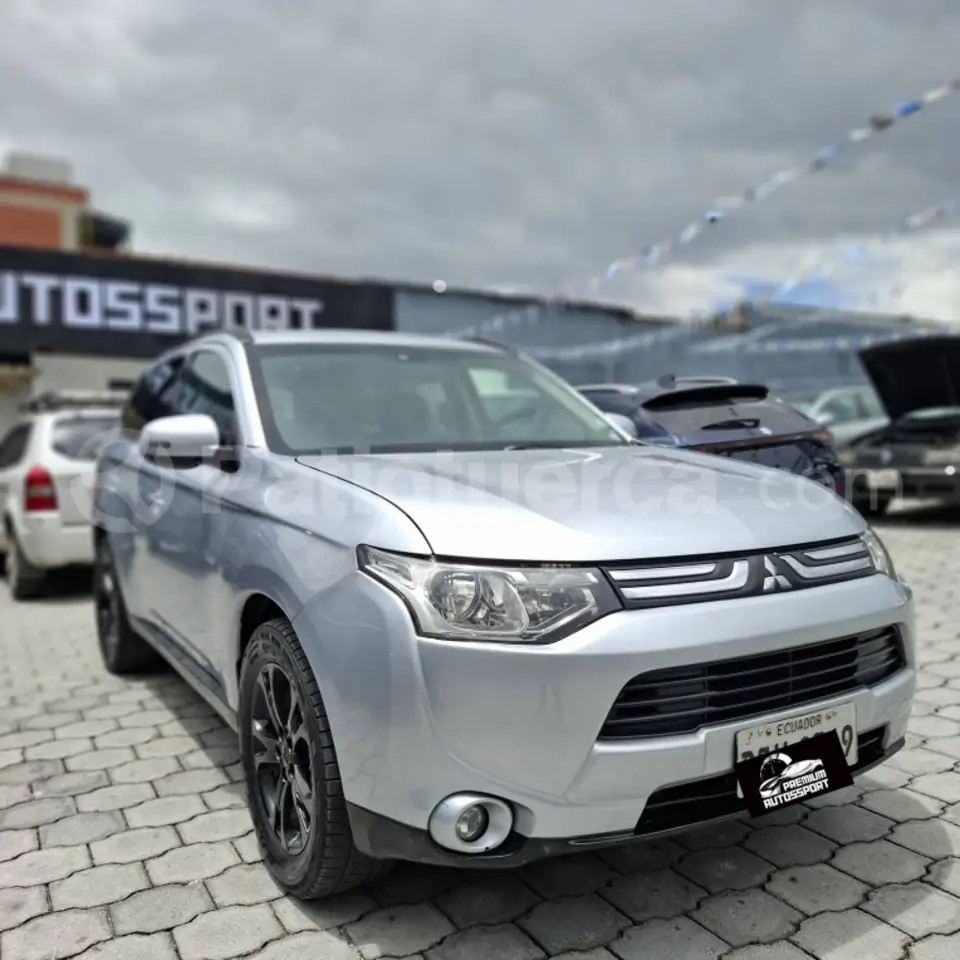 Foto 1 de Mitsubishi Outlander