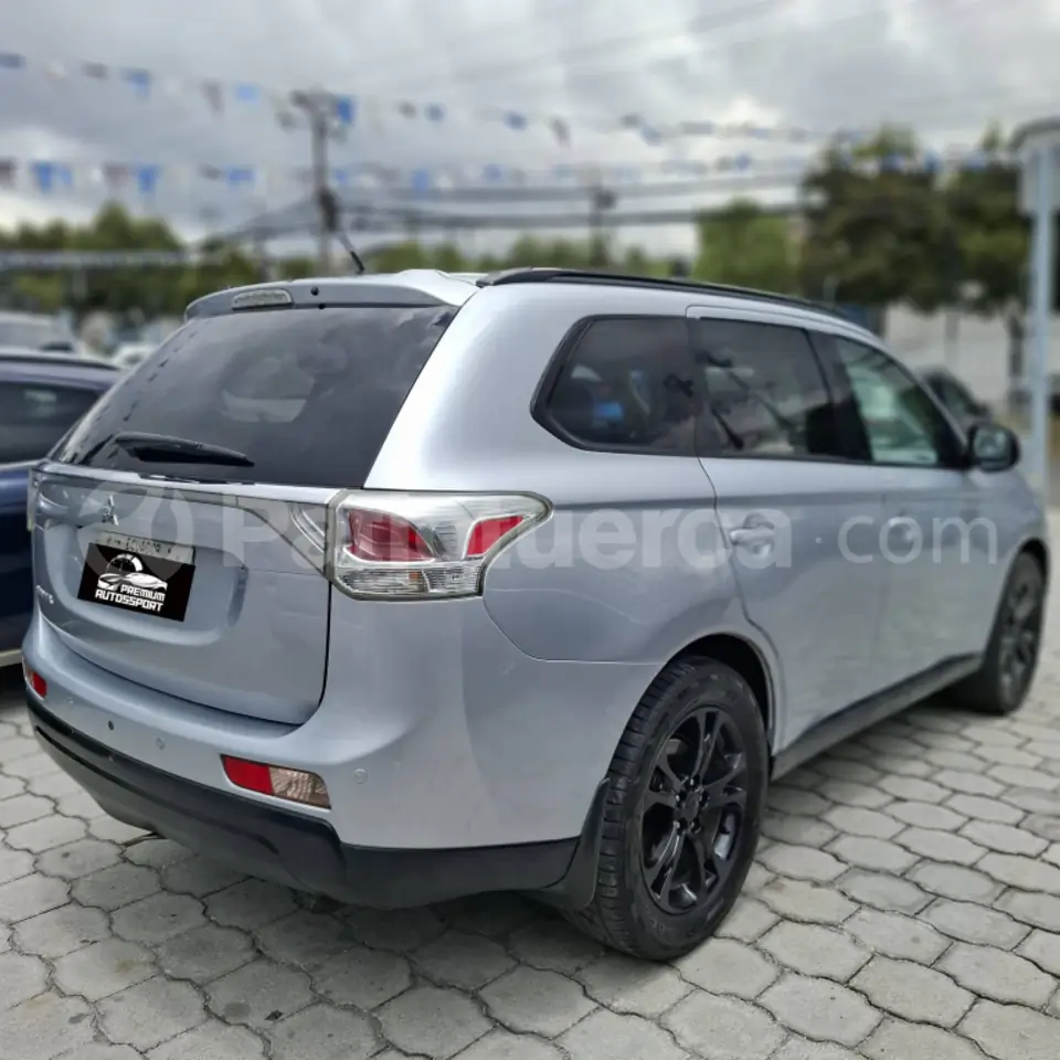 Foto 3 de Mitsubishi Outlander