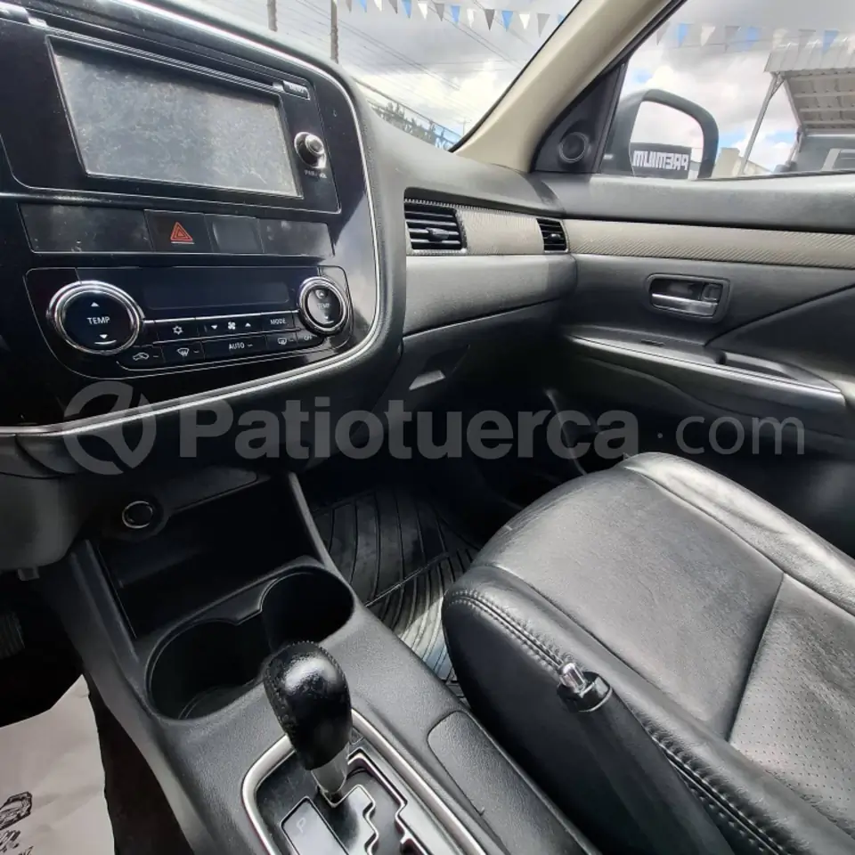 Foto 18 de Mitsubishi Outlander