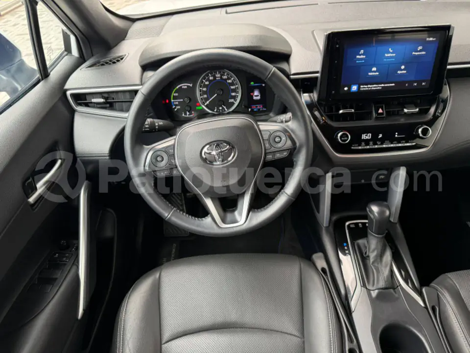 Foto 3 de Toyota Corolla Cross Mid