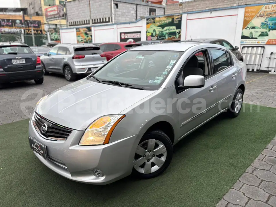 Foto 2 de Nissan Sentra Sport