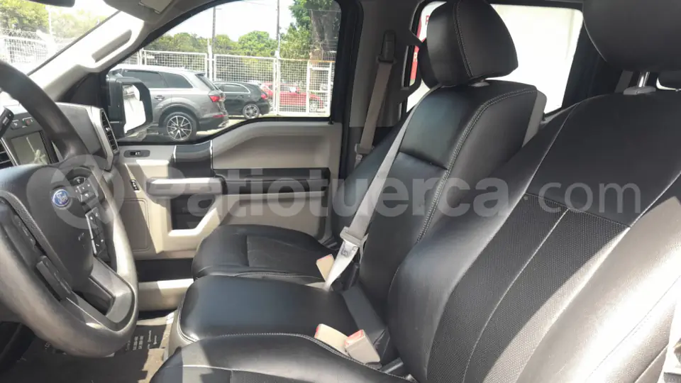 Foto 5 de Ford F150 DC 4X4