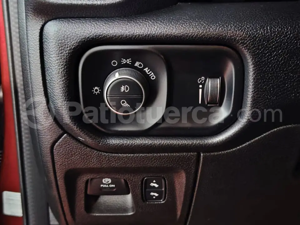 Foto 30 de Ram 1500 BIGHORN ETORQUE