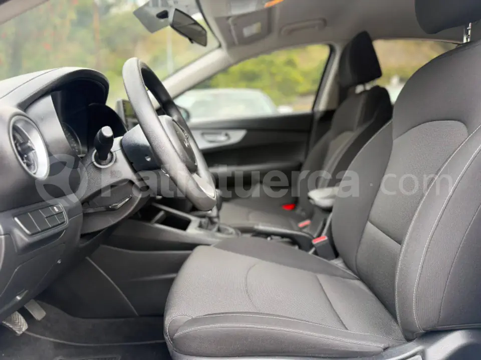 Foto 8 de Kia Cerato