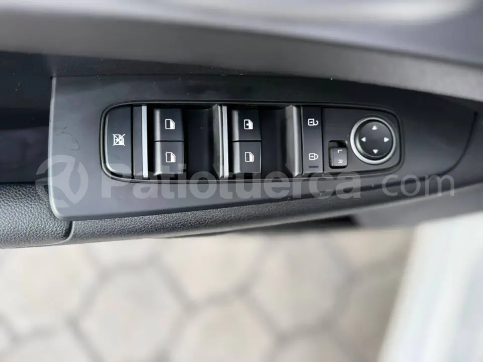 Foto 17 de Kia Cerato