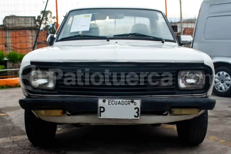 Foto 1 de Nissan 1200