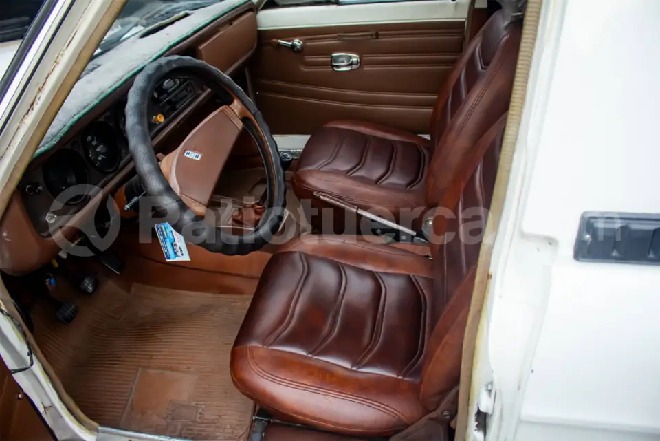 Foto 7 de Nissan 1200