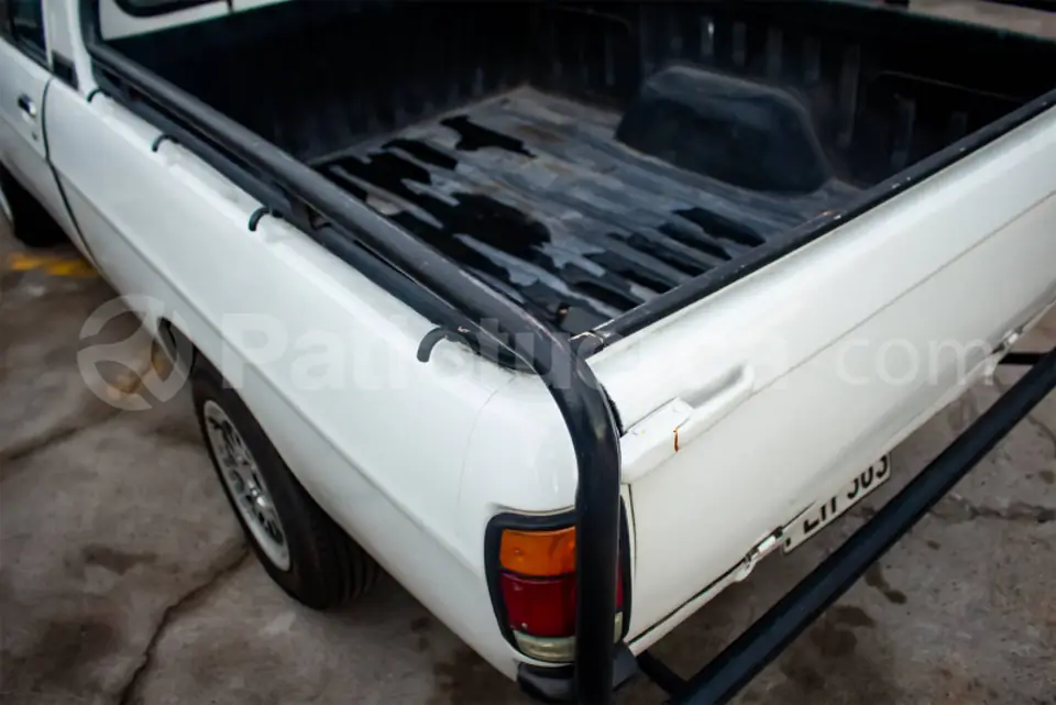 Foto 8 de Nissan 1200