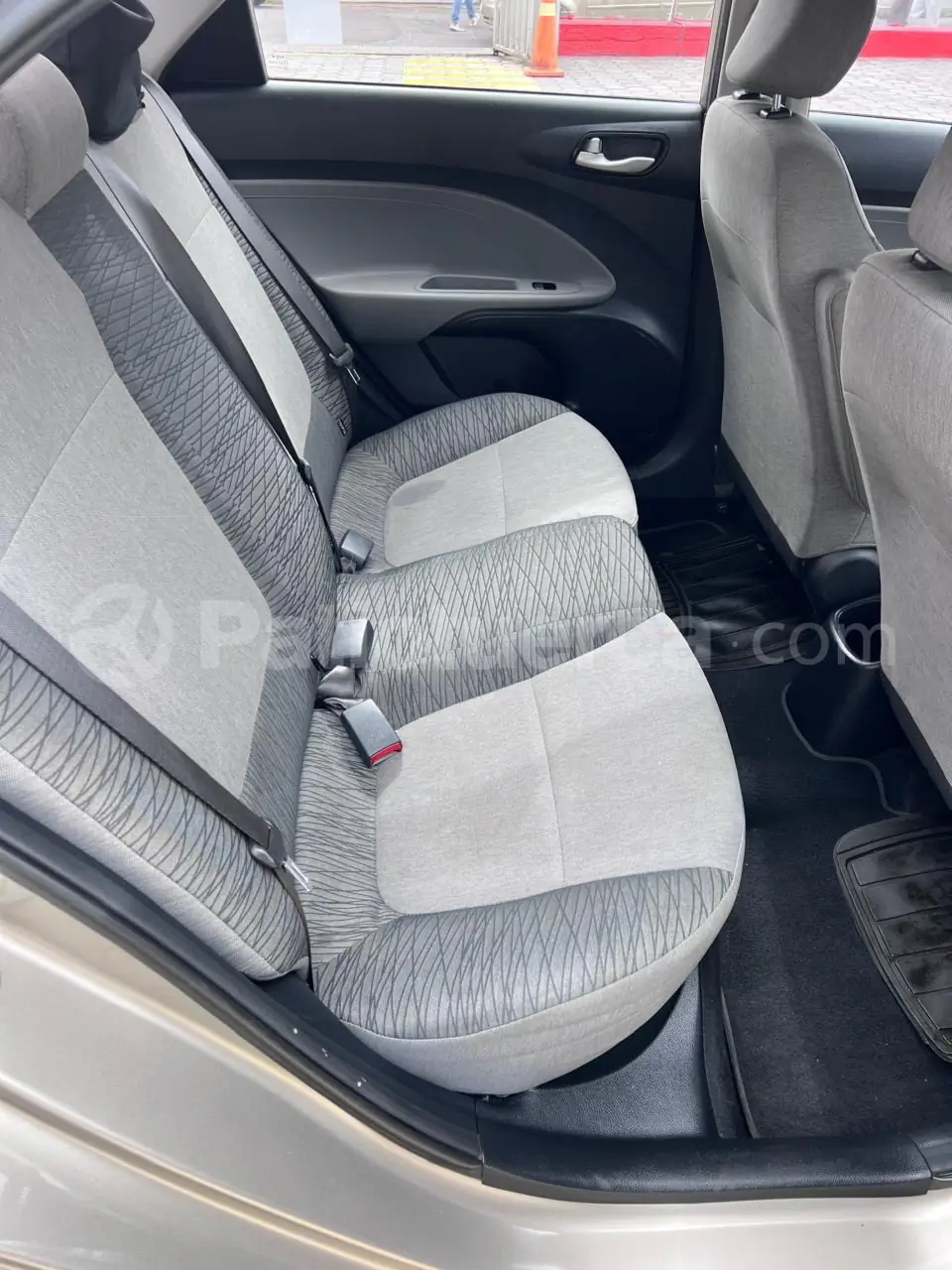 Foto 9 de Kia Soluto LX