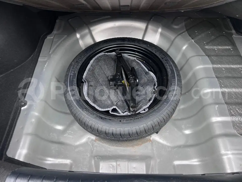 Foto 14 de Kia Soluto LX