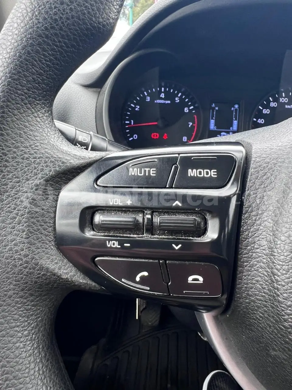 Foto 17 de Kia Soluto LX