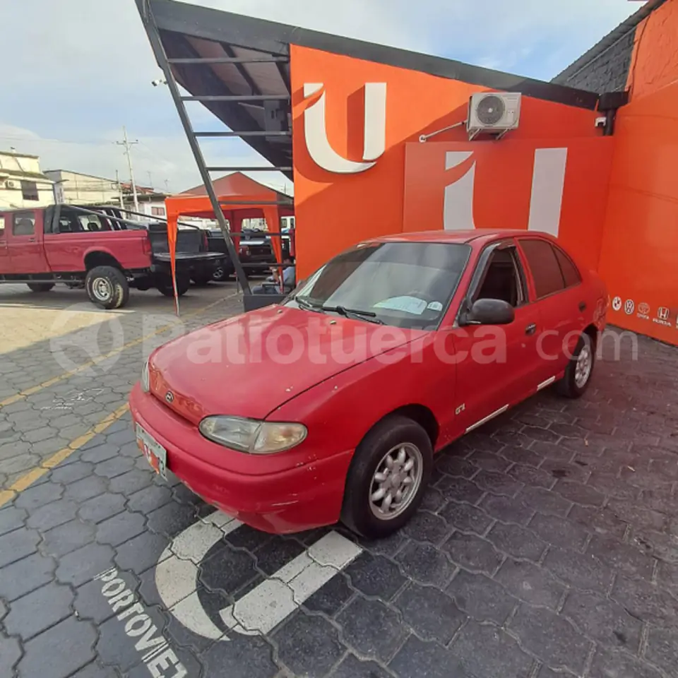 Foto 2 de Hyundai Accent