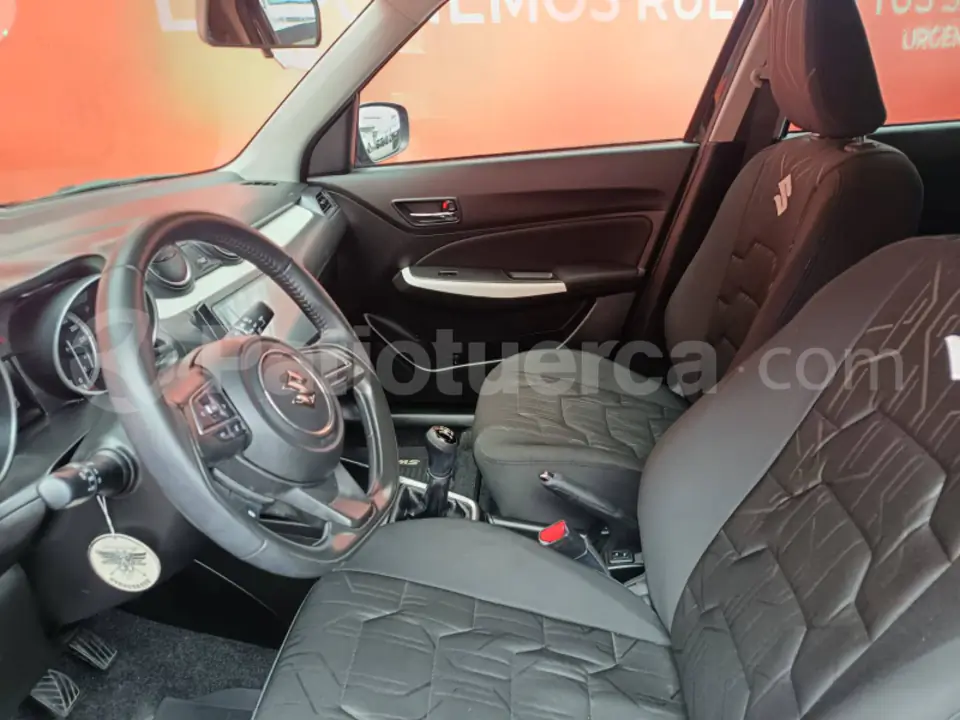 Foto 8 de Suzuki Swift
