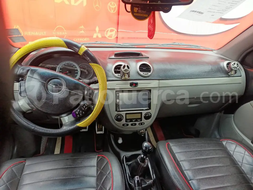 Foto 7 de Chevrolet Optra Advance