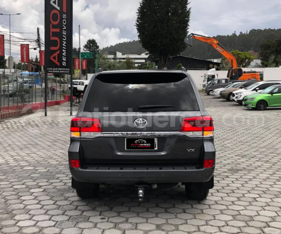 Foto 5 de Toyota Land Cruiser 200